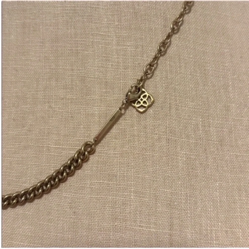✨SOLD✨ NWOT Kendra Scott Ace Necklace Vintage Gold - Picture 10 of 10